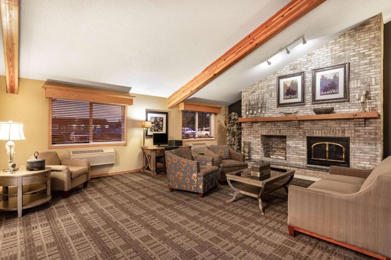 Surestay Plus Hotel By Best Western Litchfield Extérieur photo